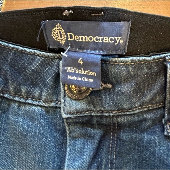 B6.8 "Ab"solution® Distressed Blue Straight Leg Jeans Size 4 - Picture 3 of 5